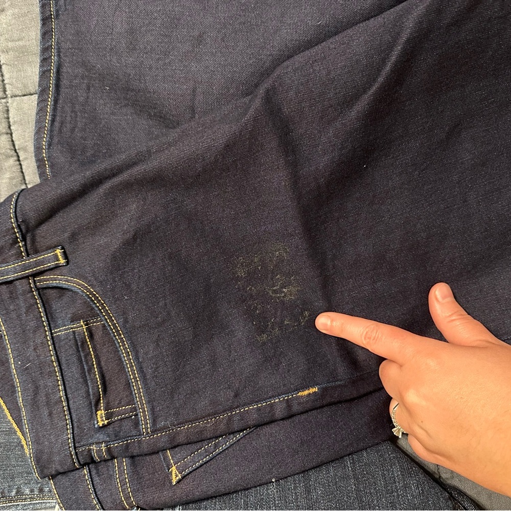 2 pairs of Hudson Denim Women's Blue Jeans Sz. 33 - Picture 3 of 4